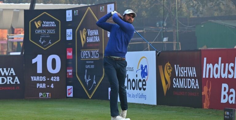 Jairaj Sandhu opens with 68 for the lead